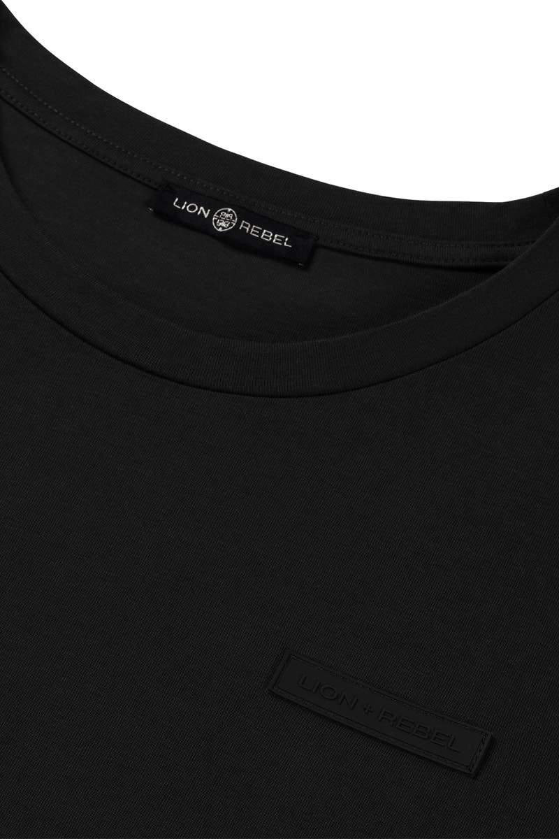 T-Shirt | Onyx Black