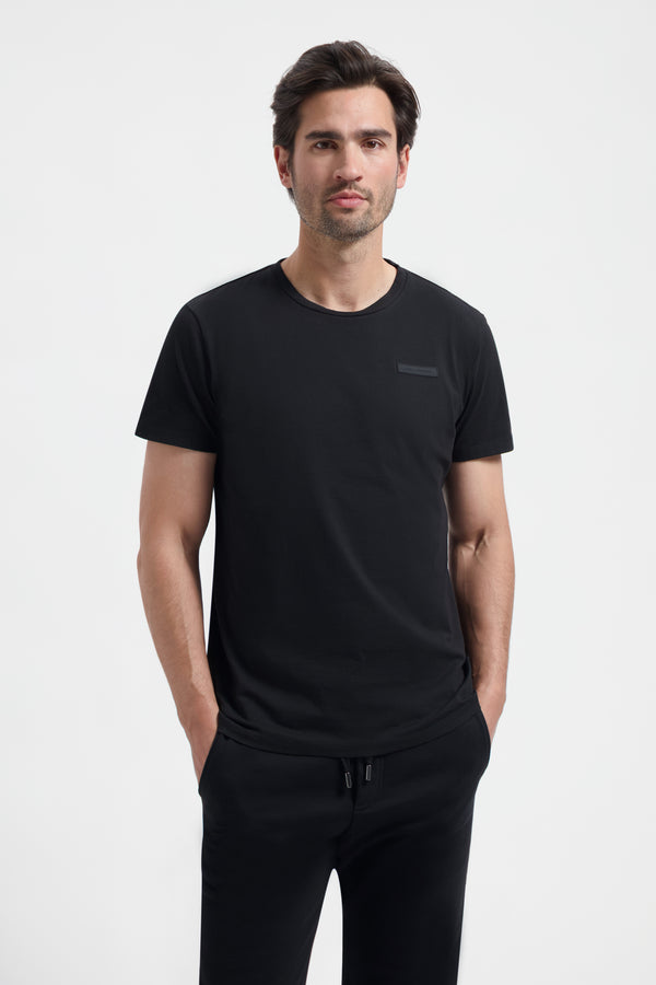T-Shirt | Onyx Black